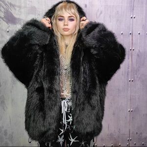 Faux Fur Jacket with hood & detachable sleeves